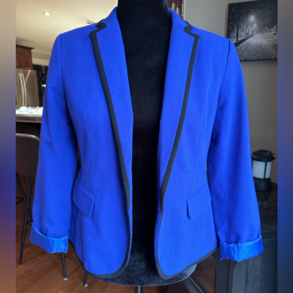 Loft blazer, waste length